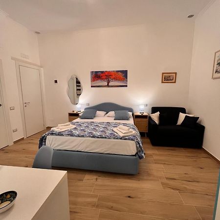 Eric'S House Appartement Salerno Buitenkant foto